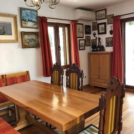 Casa vacanze In Privlaka Mit Garten, Grill Und Terrasse Nin